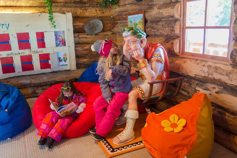 Spiel und Spaß bei Cäsar in der Hütte. | © Christine Höflehner