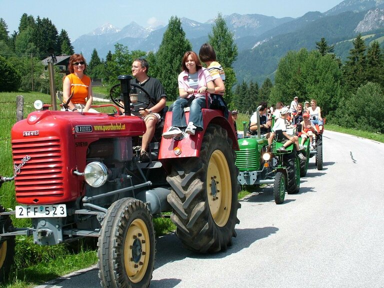 "Altsteirer Traktorfahrt" - Driving by tractor - Impression #2.1