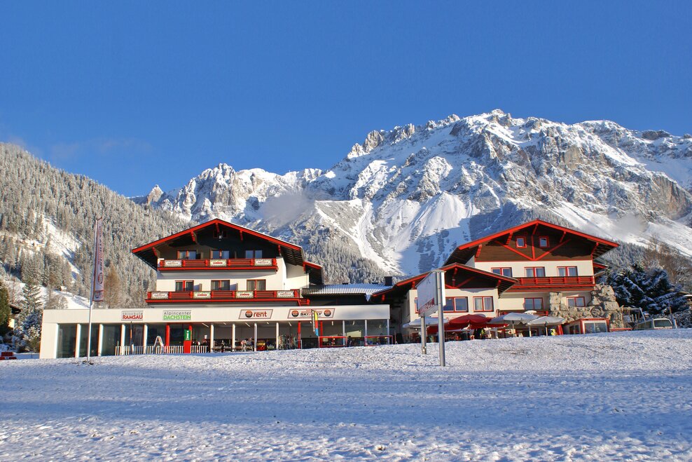 Ski Willy neben der Hauptstraße in Schildlehen. | © Ski Willy