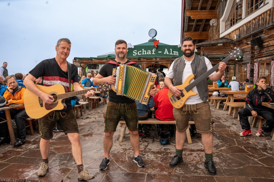 Traditional folk get-together with LIVE-music - Impression #1 | © Mario Egger