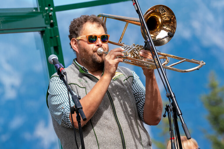 Traditional folk get-together with LIVE-music - Impression #2.8 | © Mario Egger