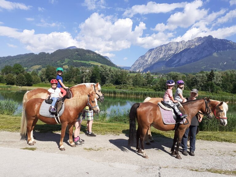 Geführte Ponywanderungen, Fam. Sulzbacher - Impression #2.1 | © Elke Sulzbacher 