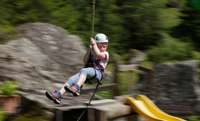 Schnupperklettern für Kinder im Obertal - Impression #2.9 | © Dominik Steiner